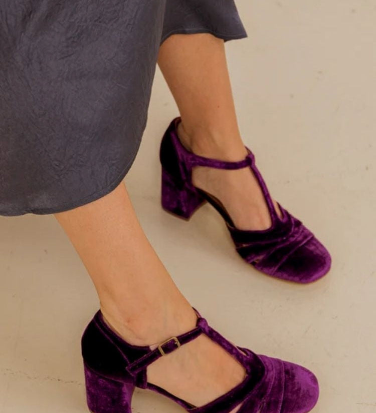 Serafina - Saltos Cut-out em Veludo