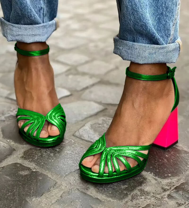 Eva - Sapatos Peep toe em Brilhante