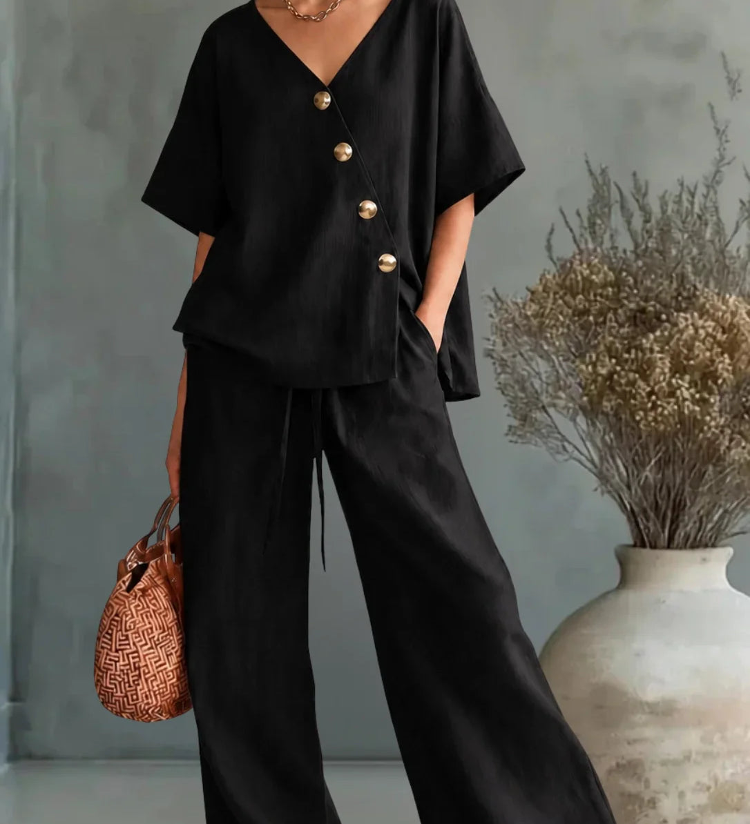 Greta | Conjunto com Decote em V e Botões