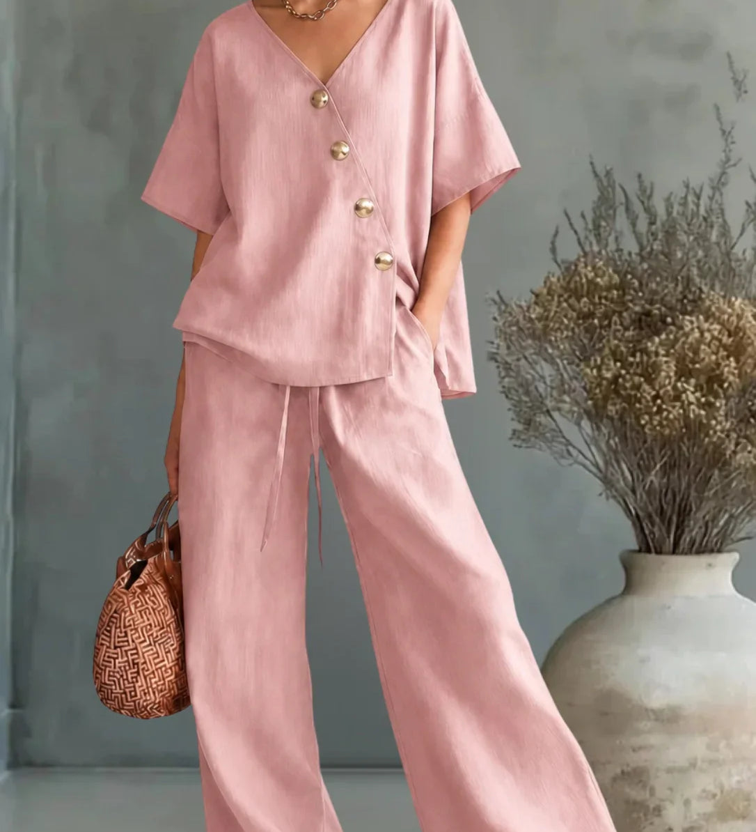 Greta | Conjunto com Decote em V e Botões
