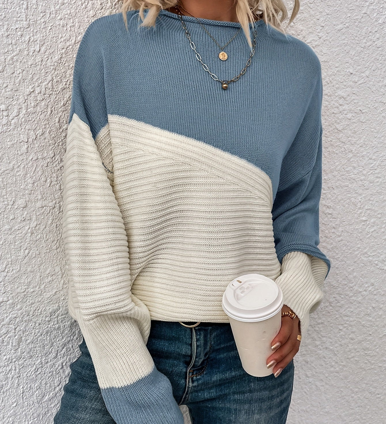 Leila - Camisola Chic em Blocos de Cor