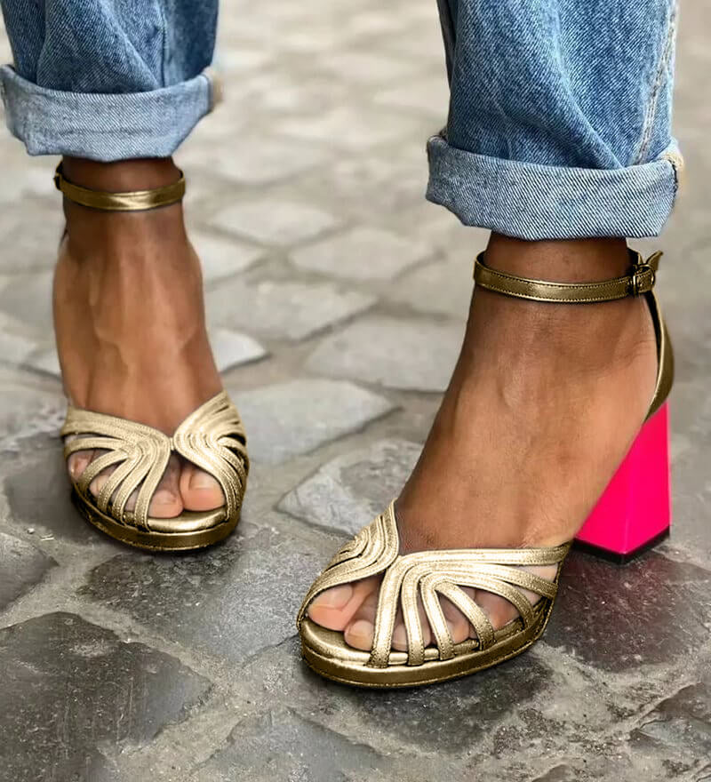 Eva - Sapatos Peep toe em Brilhante