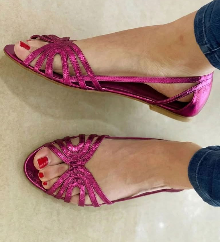Belarmina - Sandálias Peep toe em Metalizada