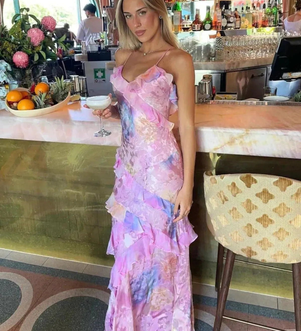 Maxi Vestido com Rendas Florais Leves