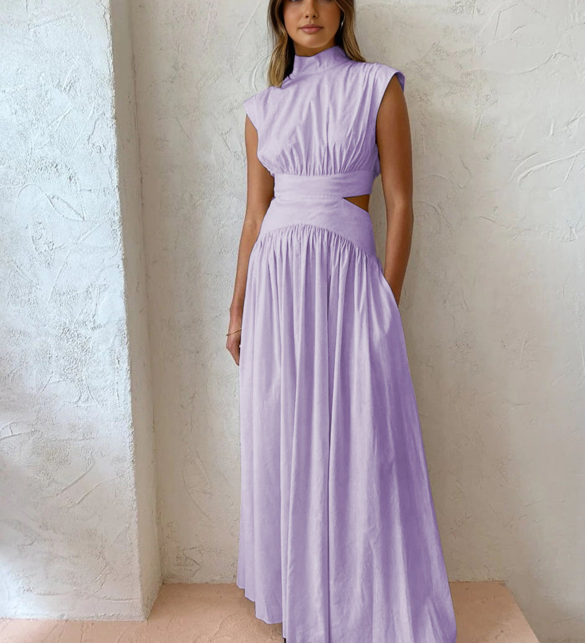 Vestido Maxi Sem Mangas com Detalhes Recortados