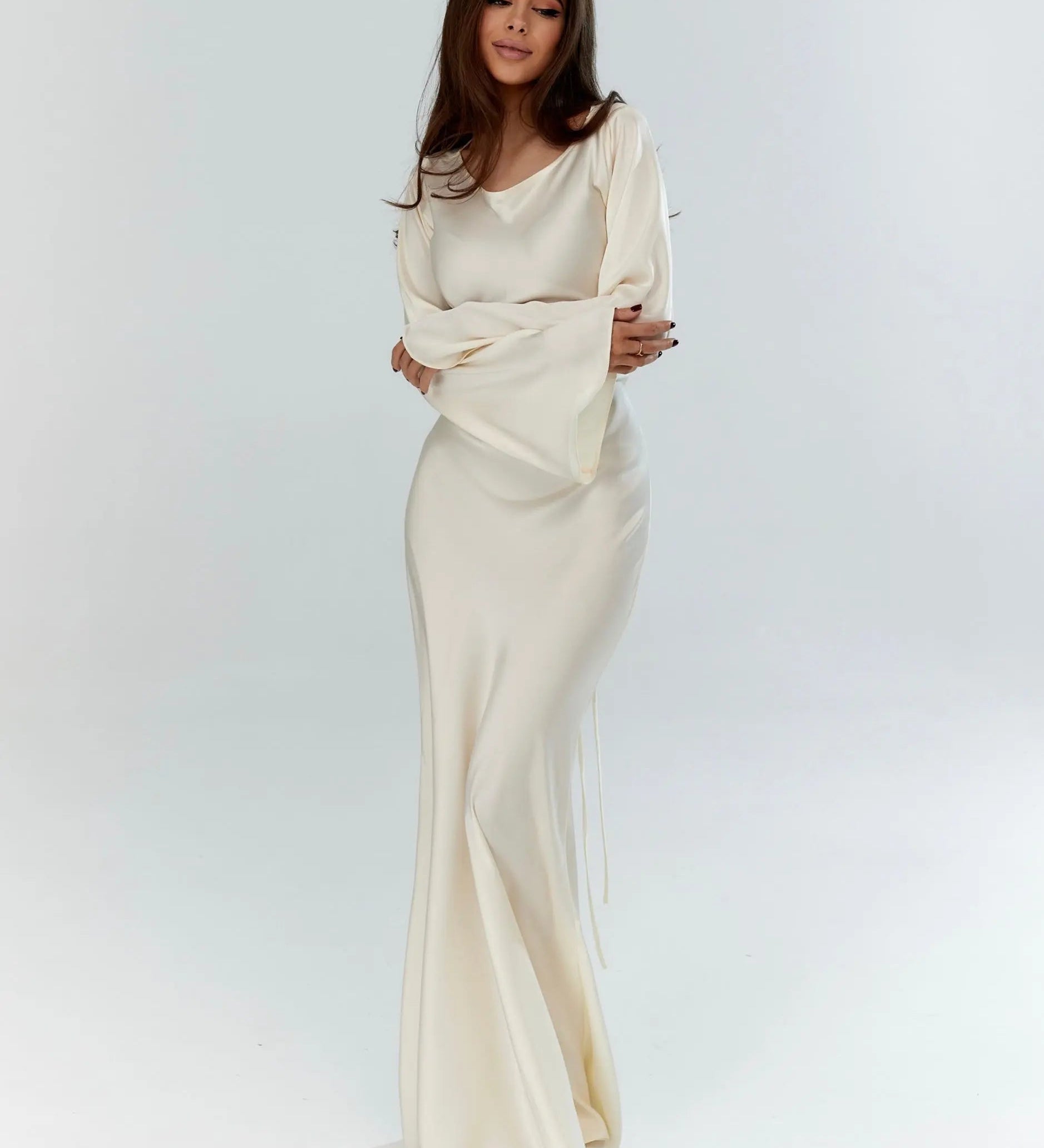 Maxi Vestido de Cetim com Mangas Longas para Convidadas de Casamento