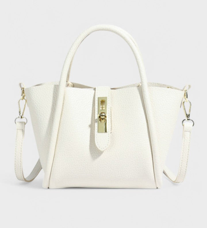 Alicia - Mala em pele