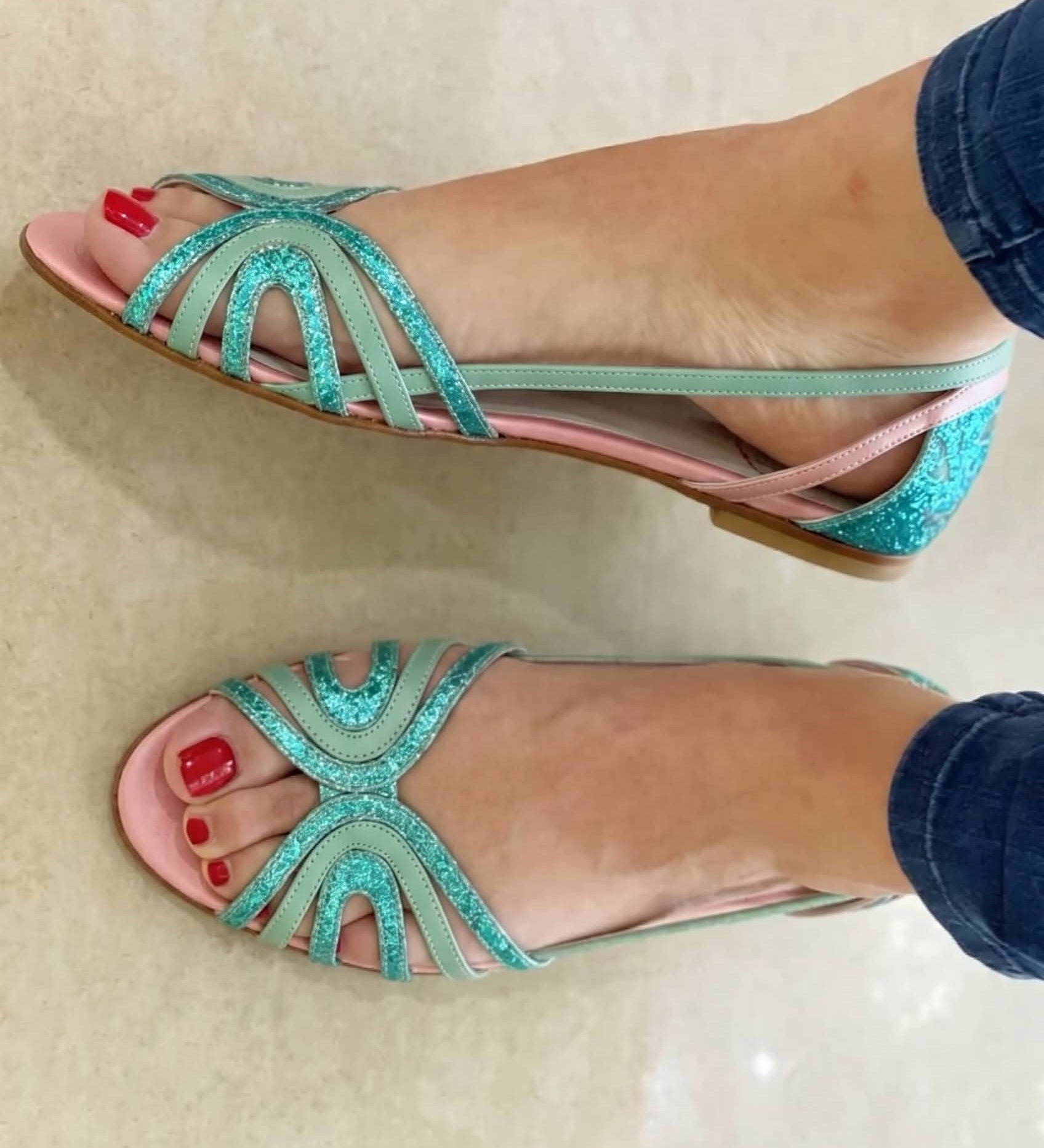 Belarmina - Sandálias Peep toe em Metalizada