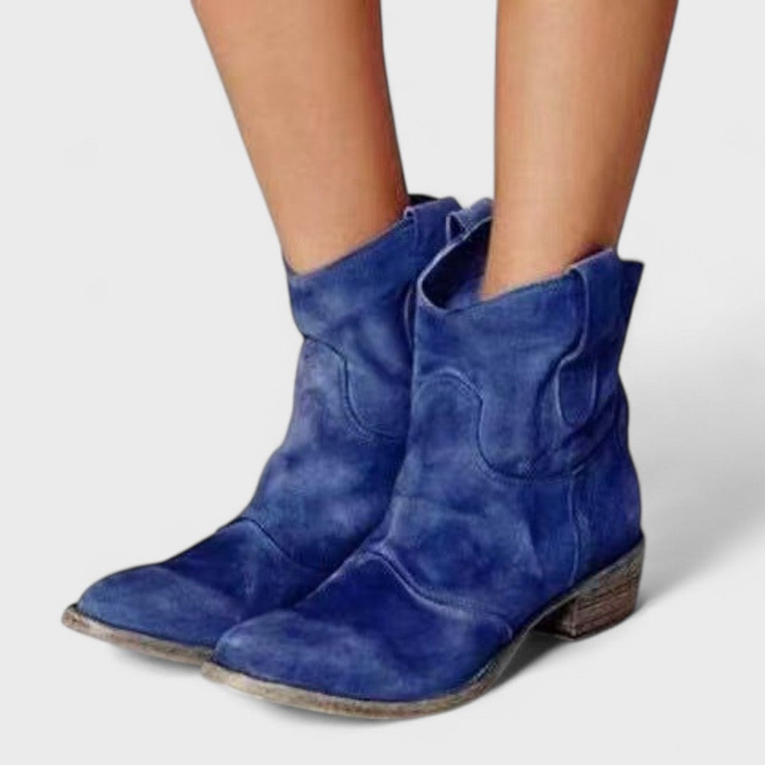Carolina - Botins elegantes e atemporais