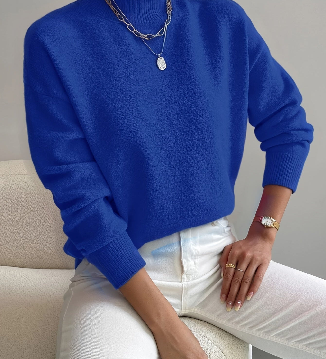 Milena - Camisola Clássica de Gola Alta