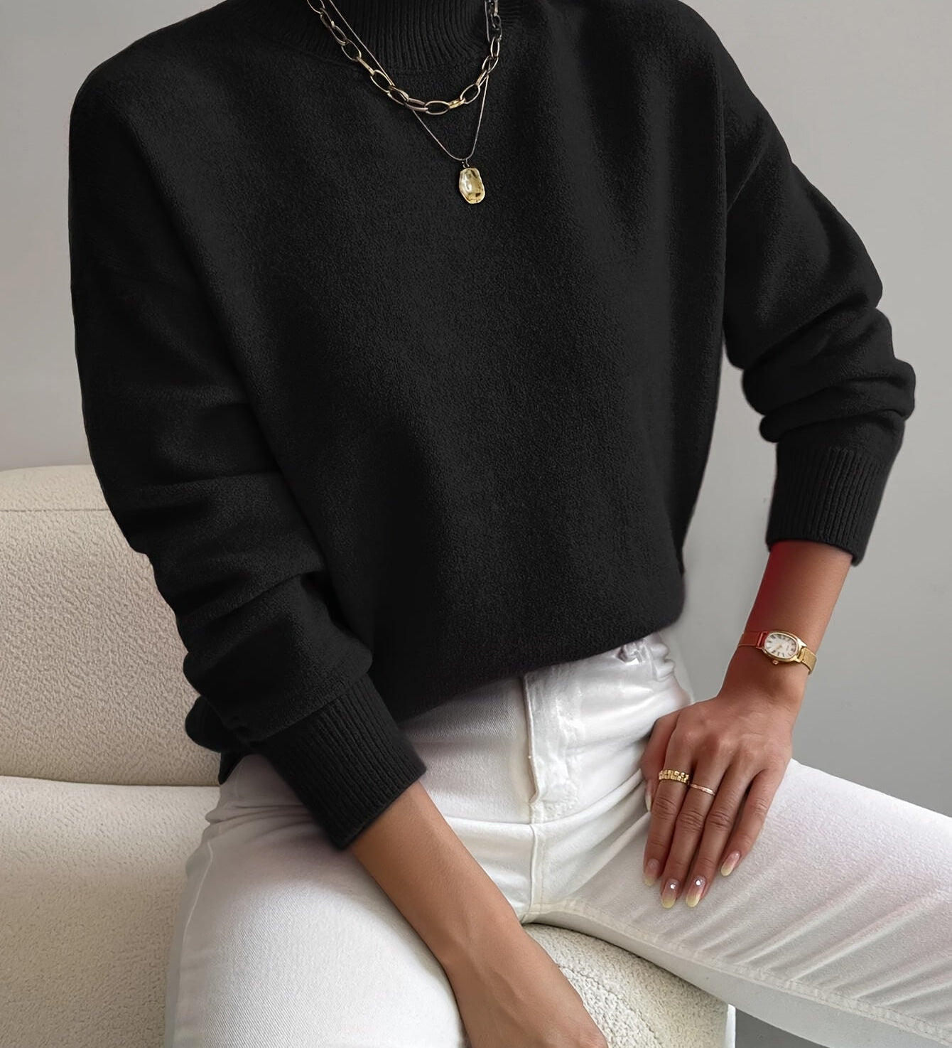 Milena - Camisola Clássica de Gola Alta