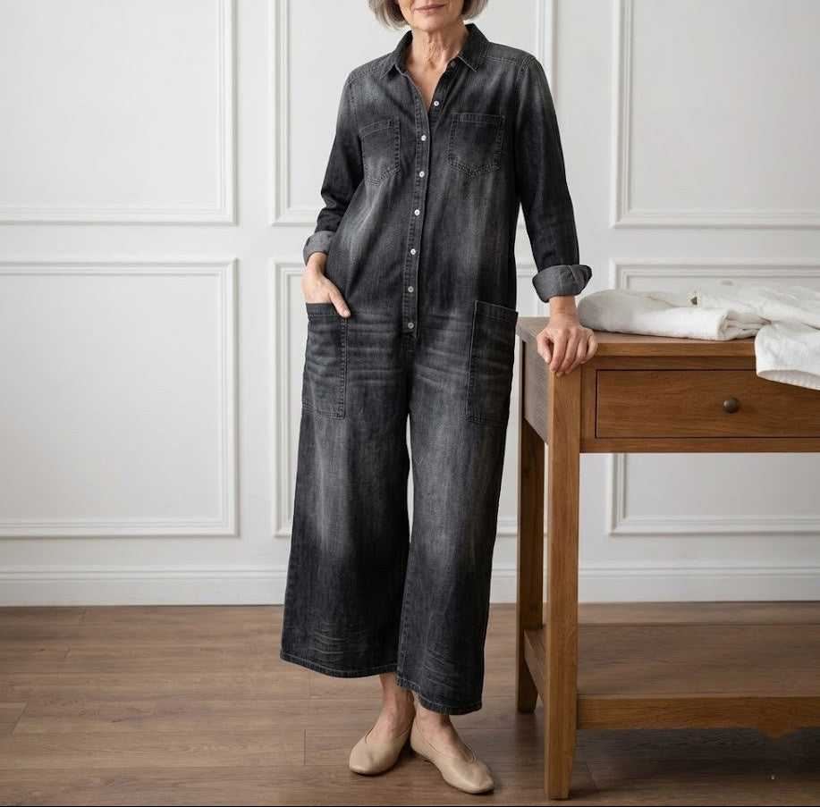 Branca | Macacão em denim vintage em algodão lavado com fecho de botões